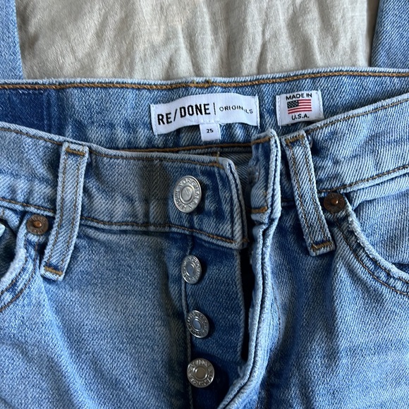 Re/Done | Straight Leg Jeans - Picture 3 of 9